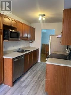 308 Freedom Private, Ottawa, Ontario  K1G 6W4 - Photo 4 - X12487994