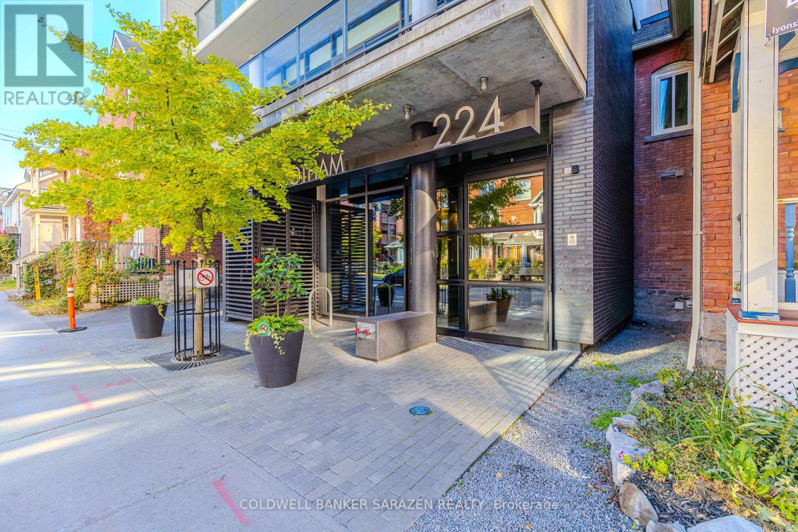 1308 - 224 Lyon Street N, Ottawa, Ontario  K1R 0C1 - Photo 2 - X12488136