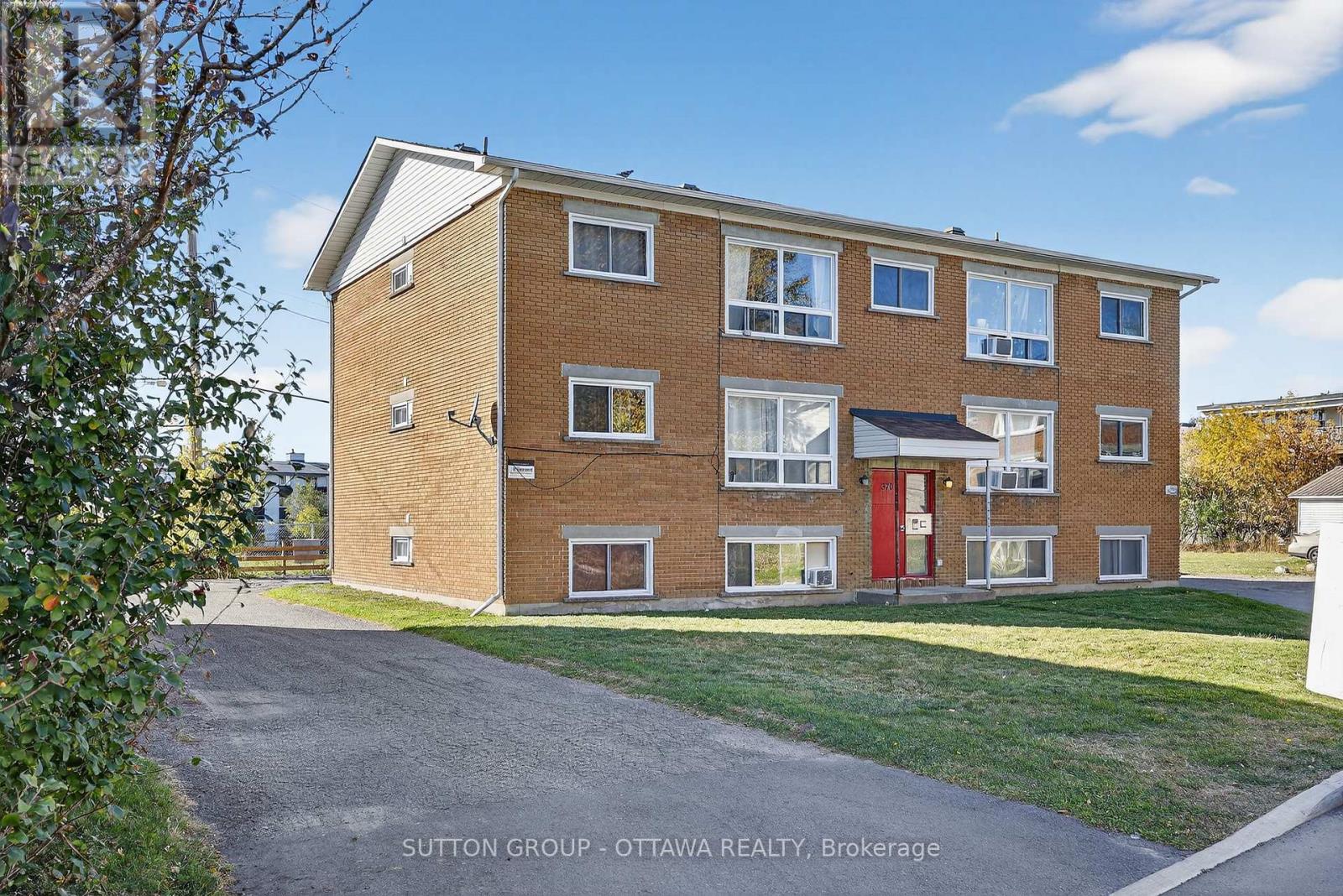 370 Belisle Street, Ottawa, Ontario  K1L 6V2 - Photo 2 - X12488422