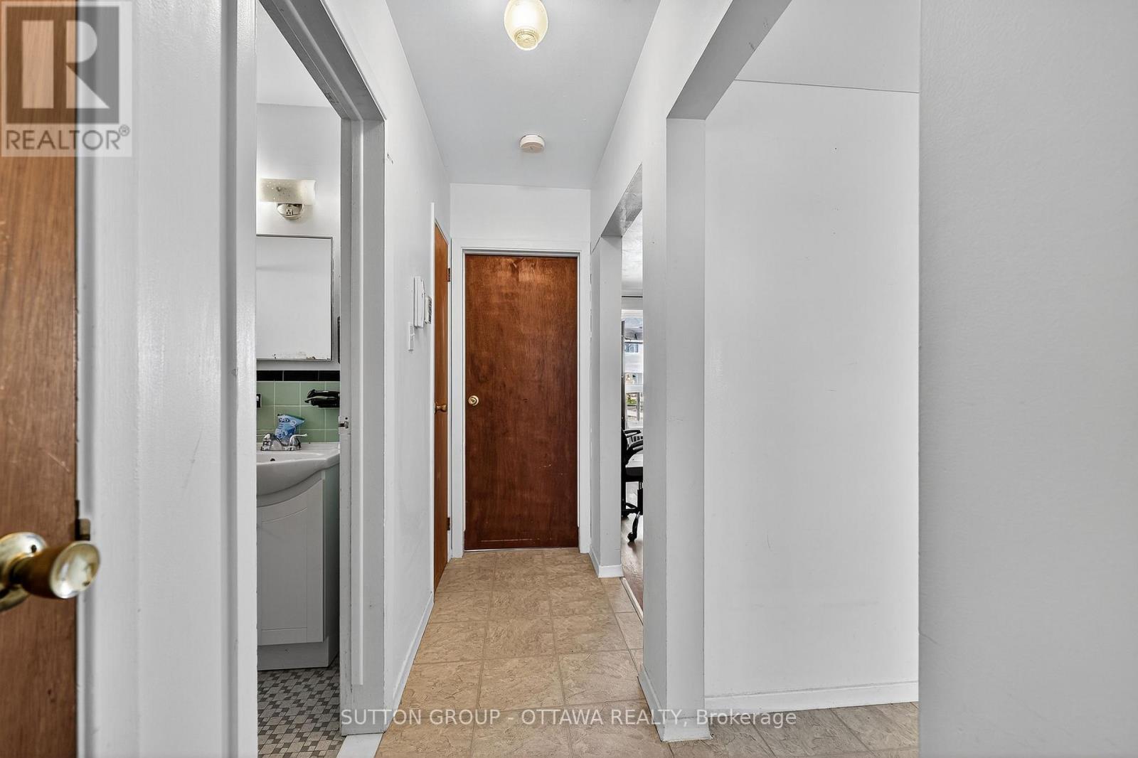 370 Belisle Street, Ottawa, Ontario  K1L 6V2 - Photo 24 - X12488422