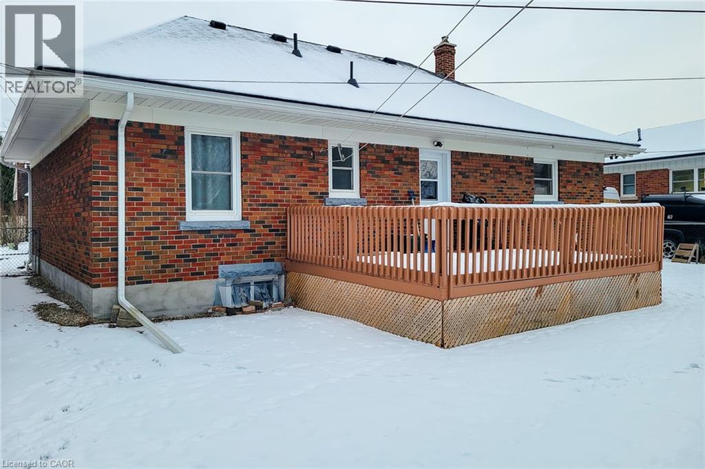 77 Tenth Avenue, Brantford, Ontario  N3S 1G5 - Photo 11 - 40796825
