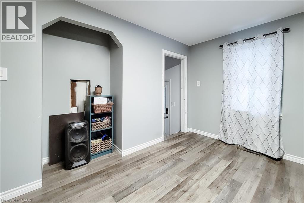 77 Tenth Avenue, Brantford, Ontario  N3S 1G5 - Photo 22 - 40796825