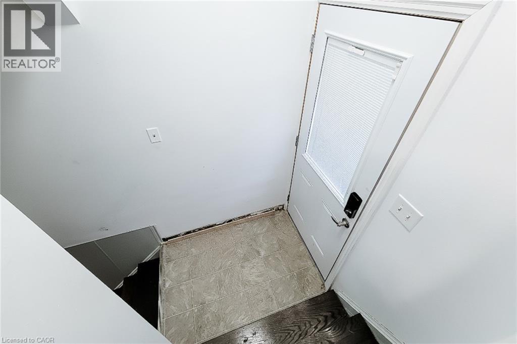 77 Tenth Avenue, Brantford, Ontario  N3S 1G5 - Photo 30 - 40796825