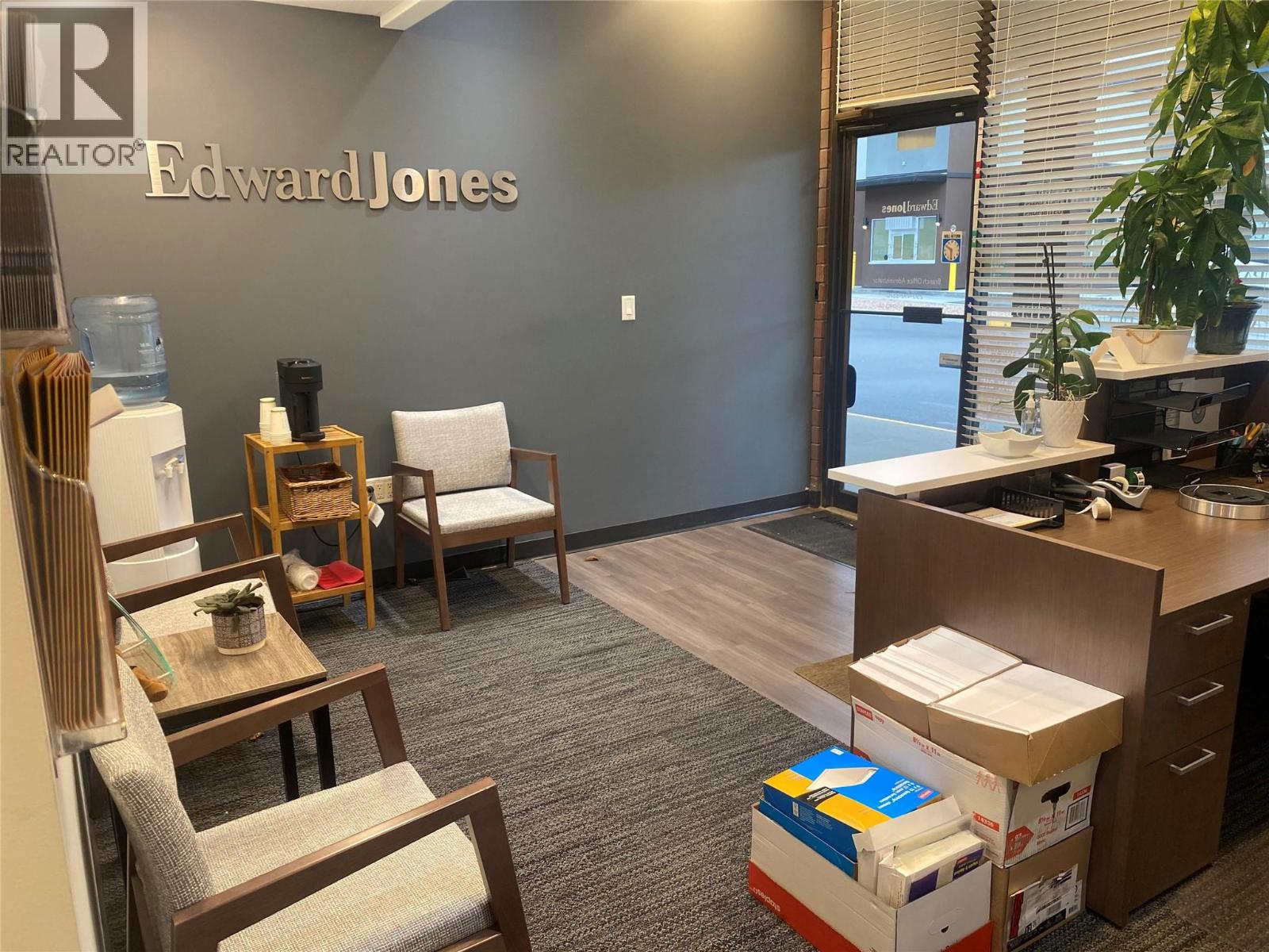 3048 Skaha Lake Road, Penticton, British Columbia  V2A 7H2 - Photo 4 - 10371052