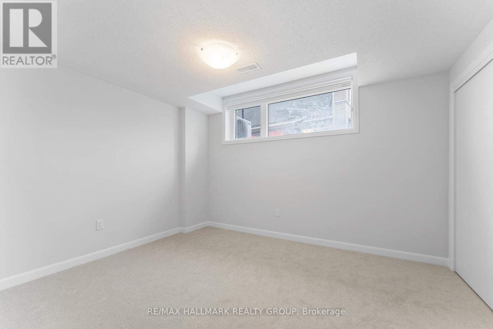 1023 Creekway Private, Ottawa, Ontario  K2T 0R8 - Photo 19 - X12554286
