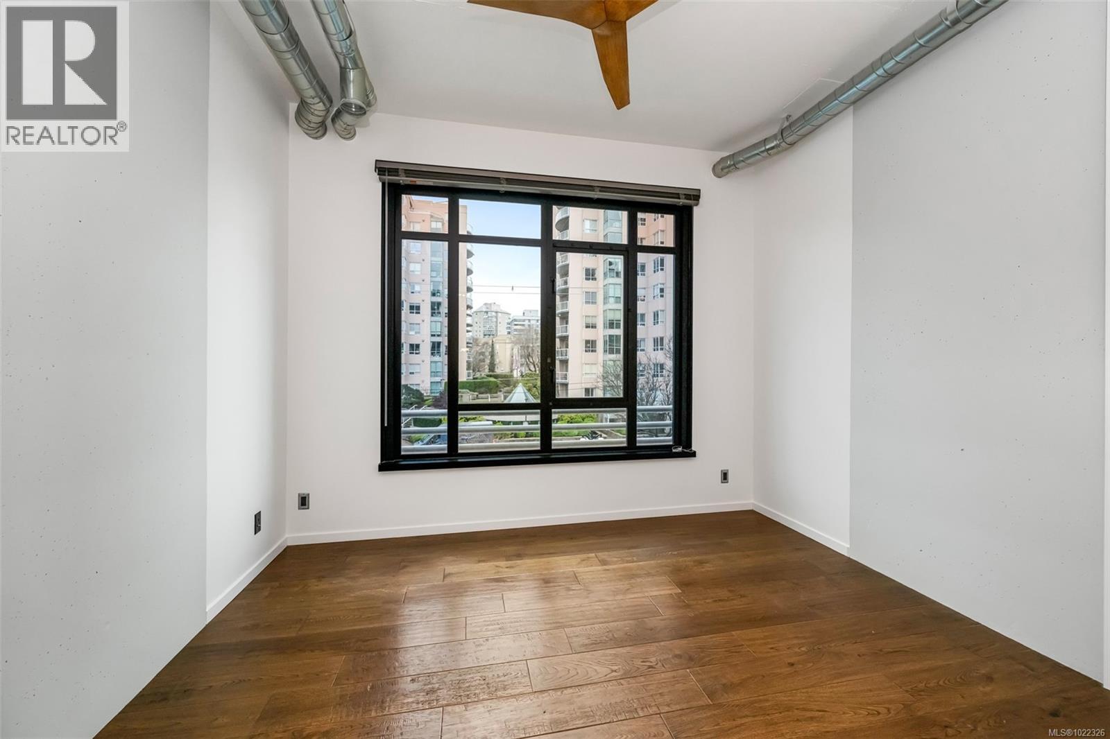 325 1029 View St, Victoria, British Columbia V8V 4Y3 - Photo 3 - 1022326