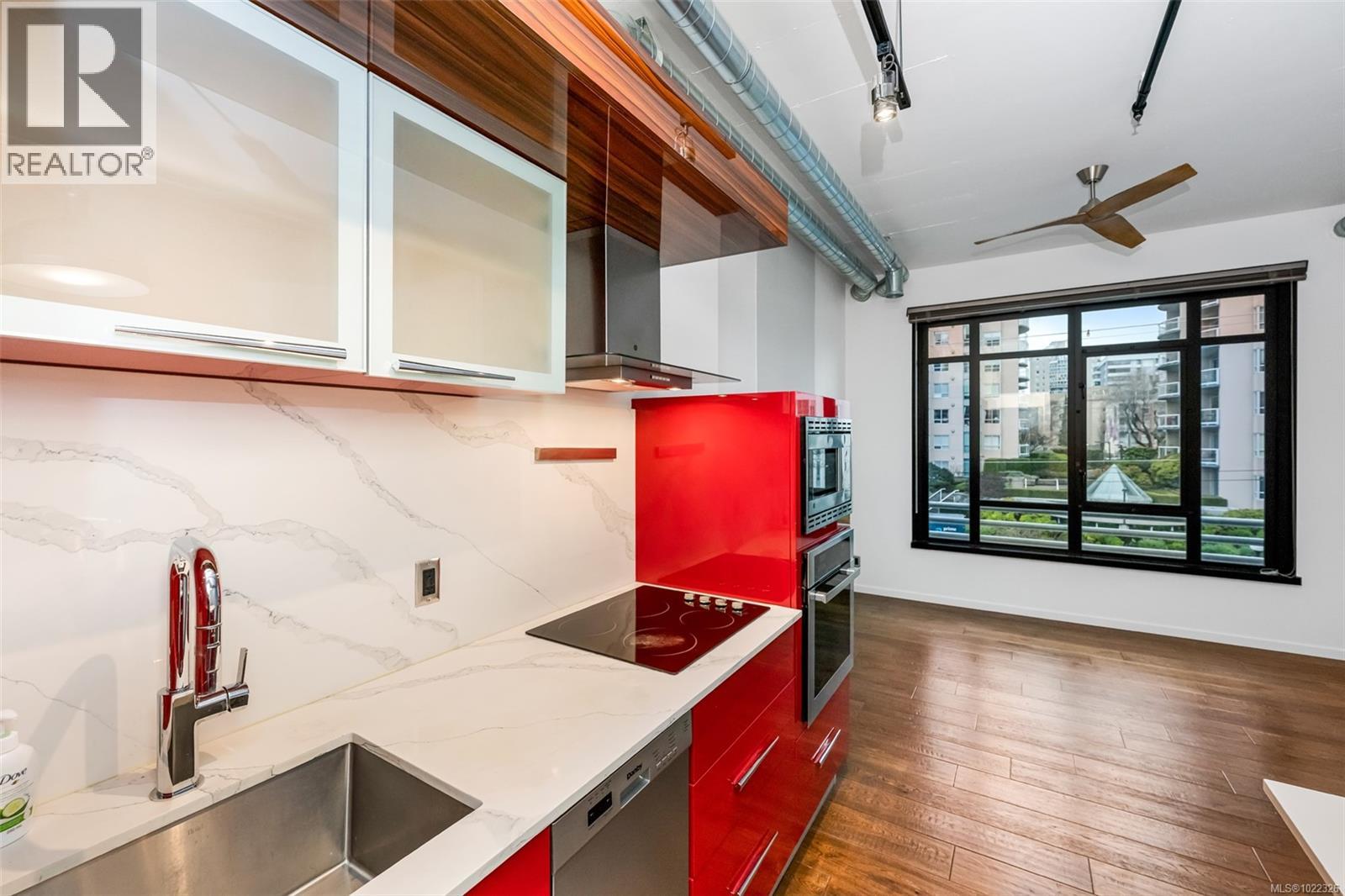 325 1029 View St, Victoria, British Columbia V8V 4Y3 - Photo 5 - 1022326