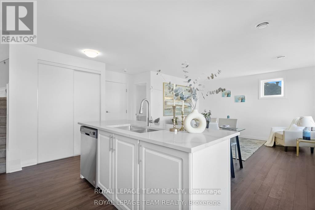 C - 440 Via Verona Avenue, Ottawa, Ontario  K2J 6B3 - Photo 8 - X12554128