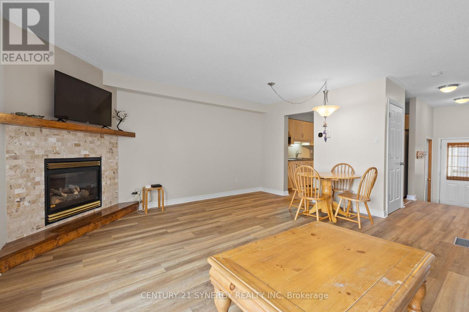 12 - 240 Mississippi Court, Carleton Place, Ontario  K7C 4R1 - Photo 9 - X12554718