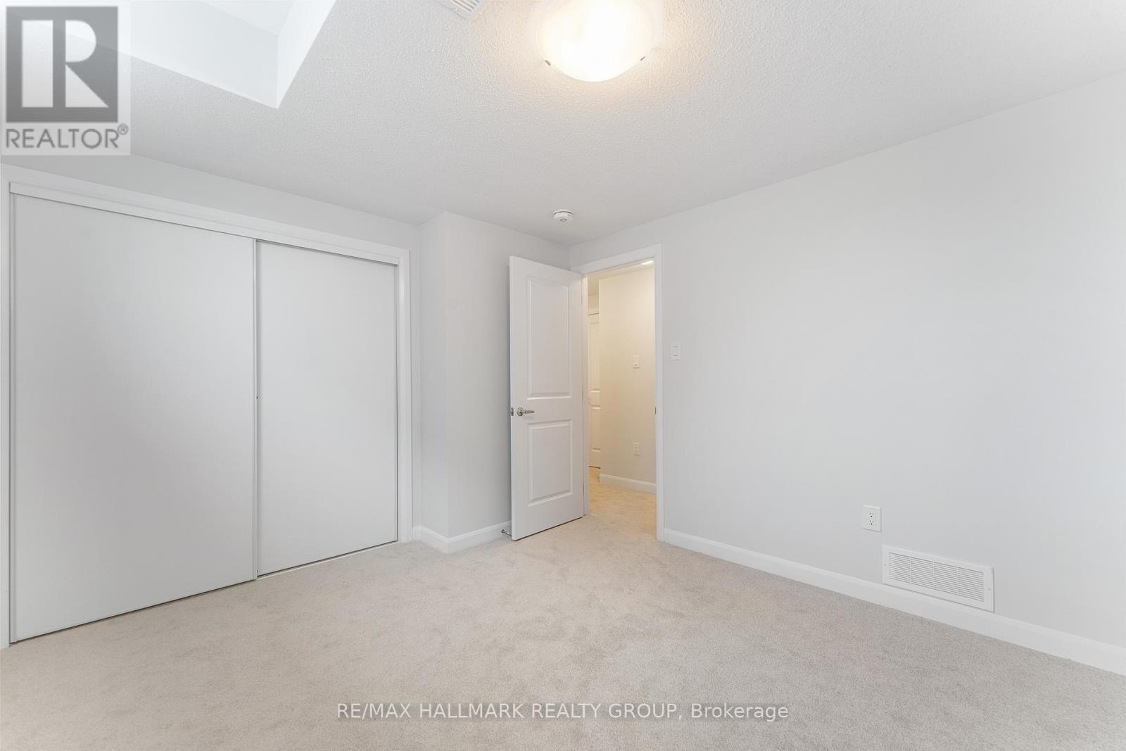 1023 Creekway Private, Ottawa, Ontario  K2T 0R8 - Photo 20 - X12554286