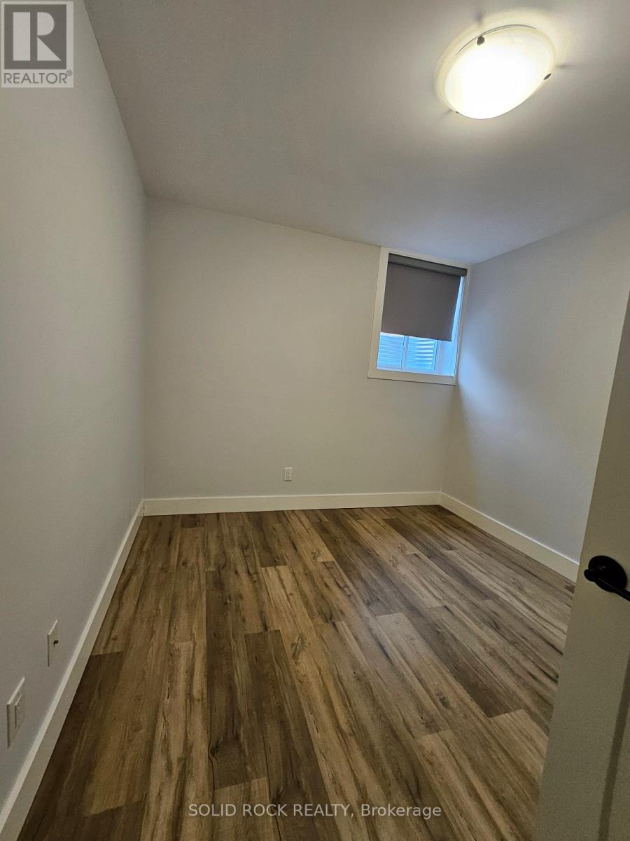 1 - 846 Alpine Avenue, Ottawa, Ontario  K2B 5R6 - Photo 9 - X12639066