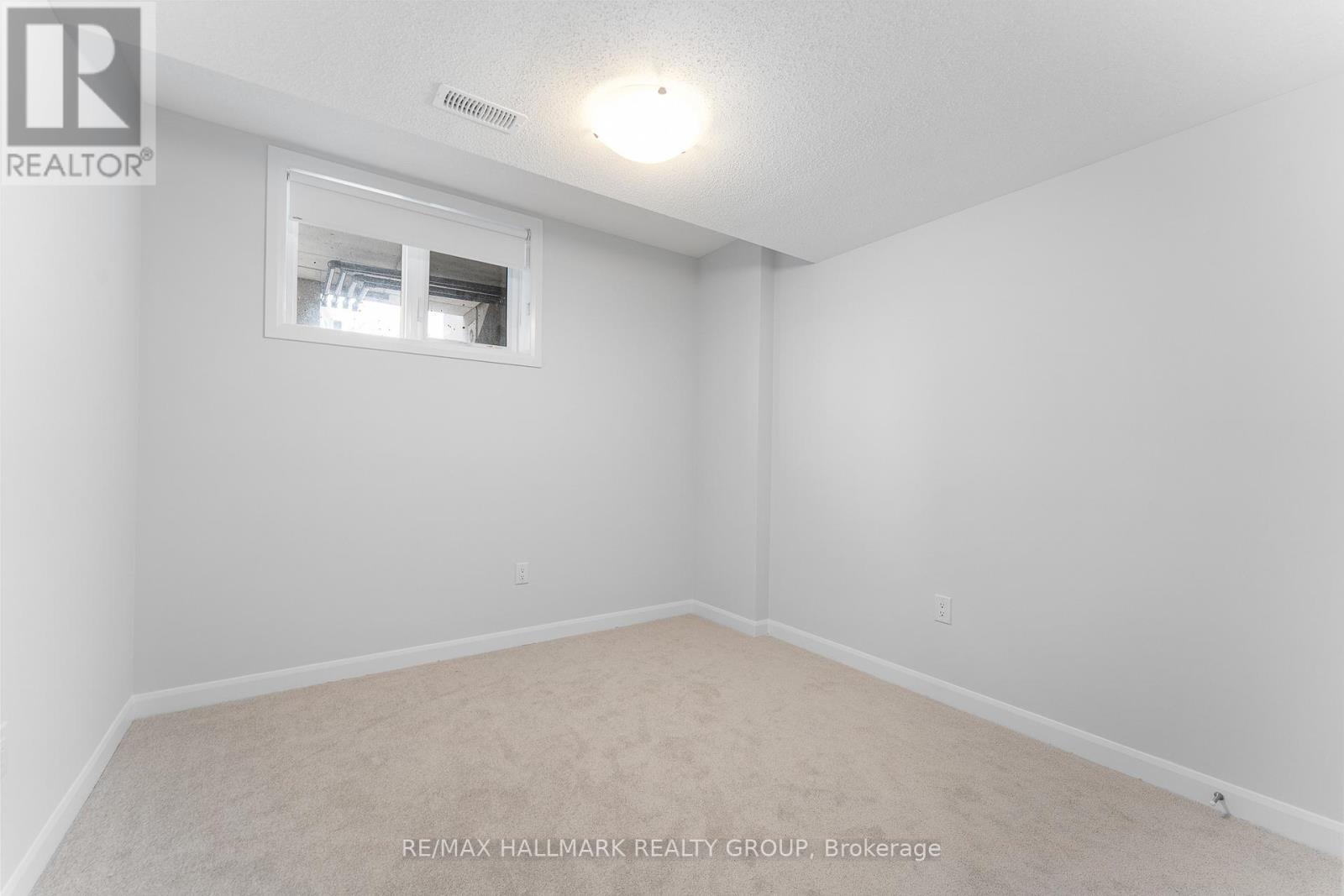 1023 Creekway Private, Ottawa, Ontario  K2T 0R8 - Photo 21 - X12554286