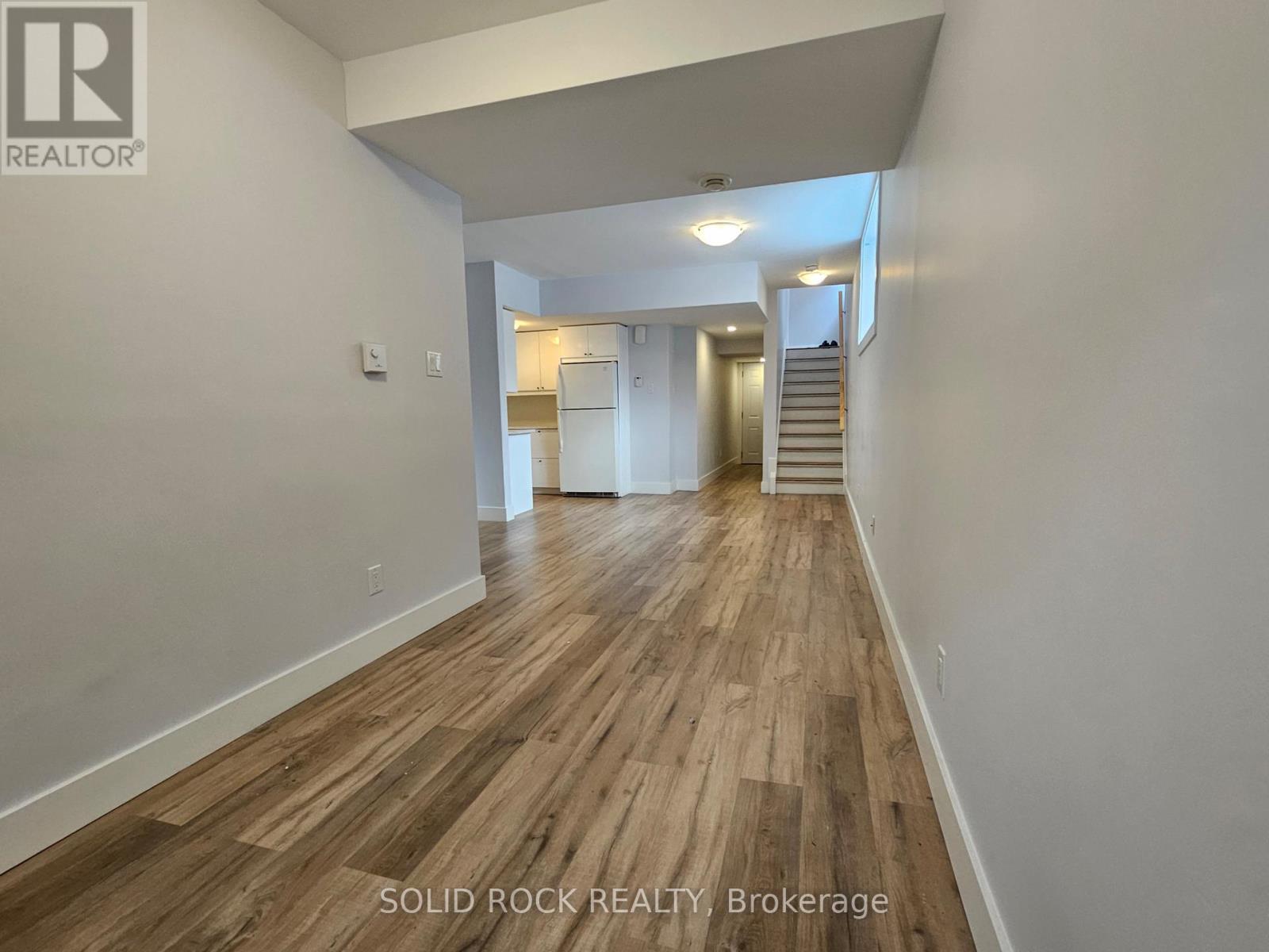 1 - 846 Alpine Avenue, Ottawa, Ontario  K2B 5R6 - Photo 4 - X12639066