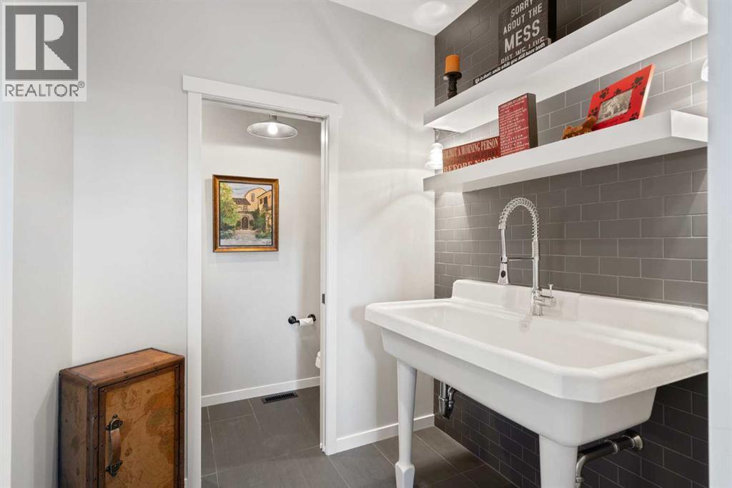 219 River Heights Green, Cochrane, Alberta  T4C 0S3 - Photo 14 - A2265442