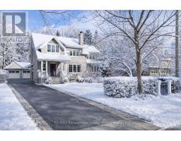 247 DOUGLAS AVENUE, Oakville, Ontario