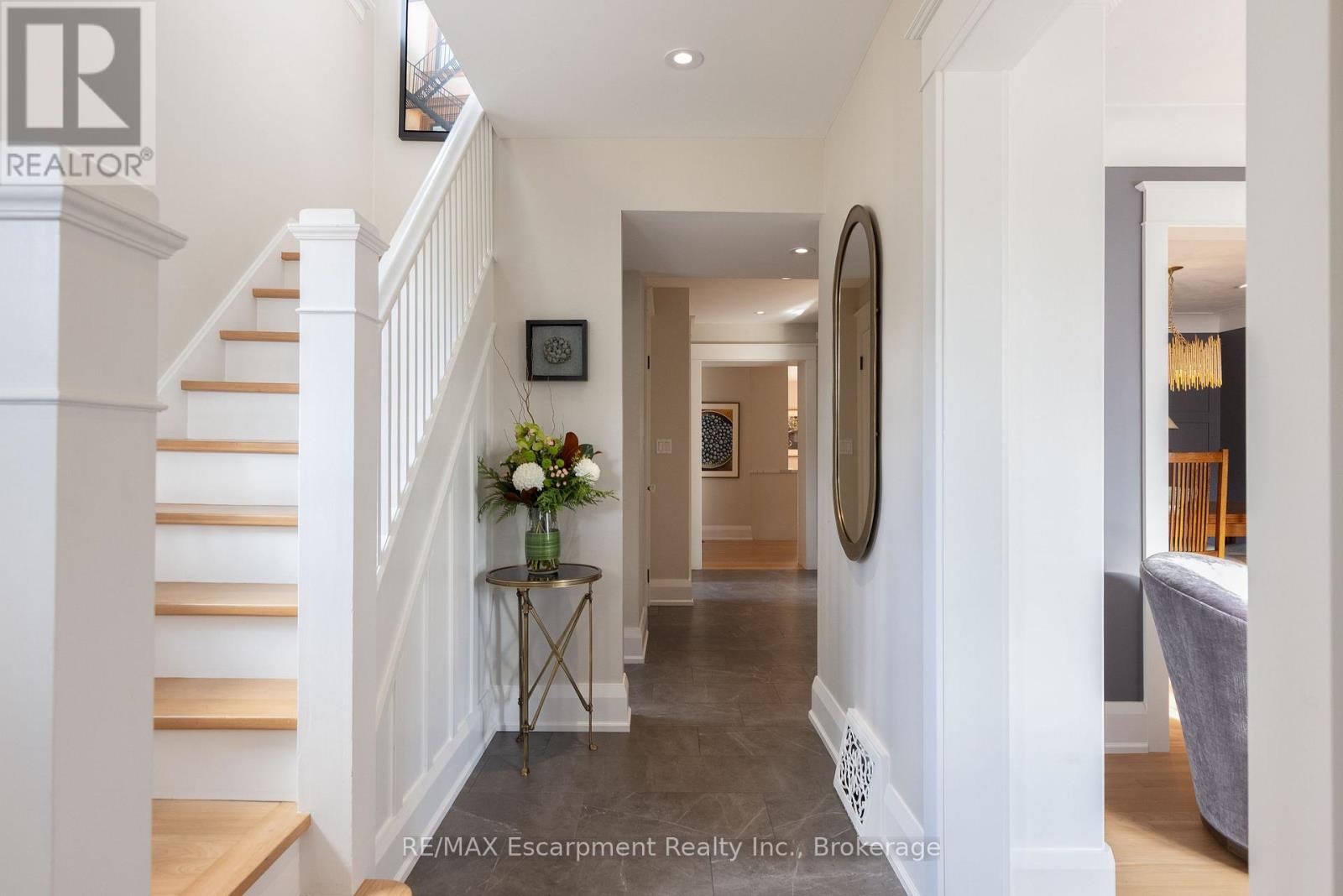 247 Douglas Avenue, Oakville, Ontario  L6J 3S2 - Photo 10 - W12590500