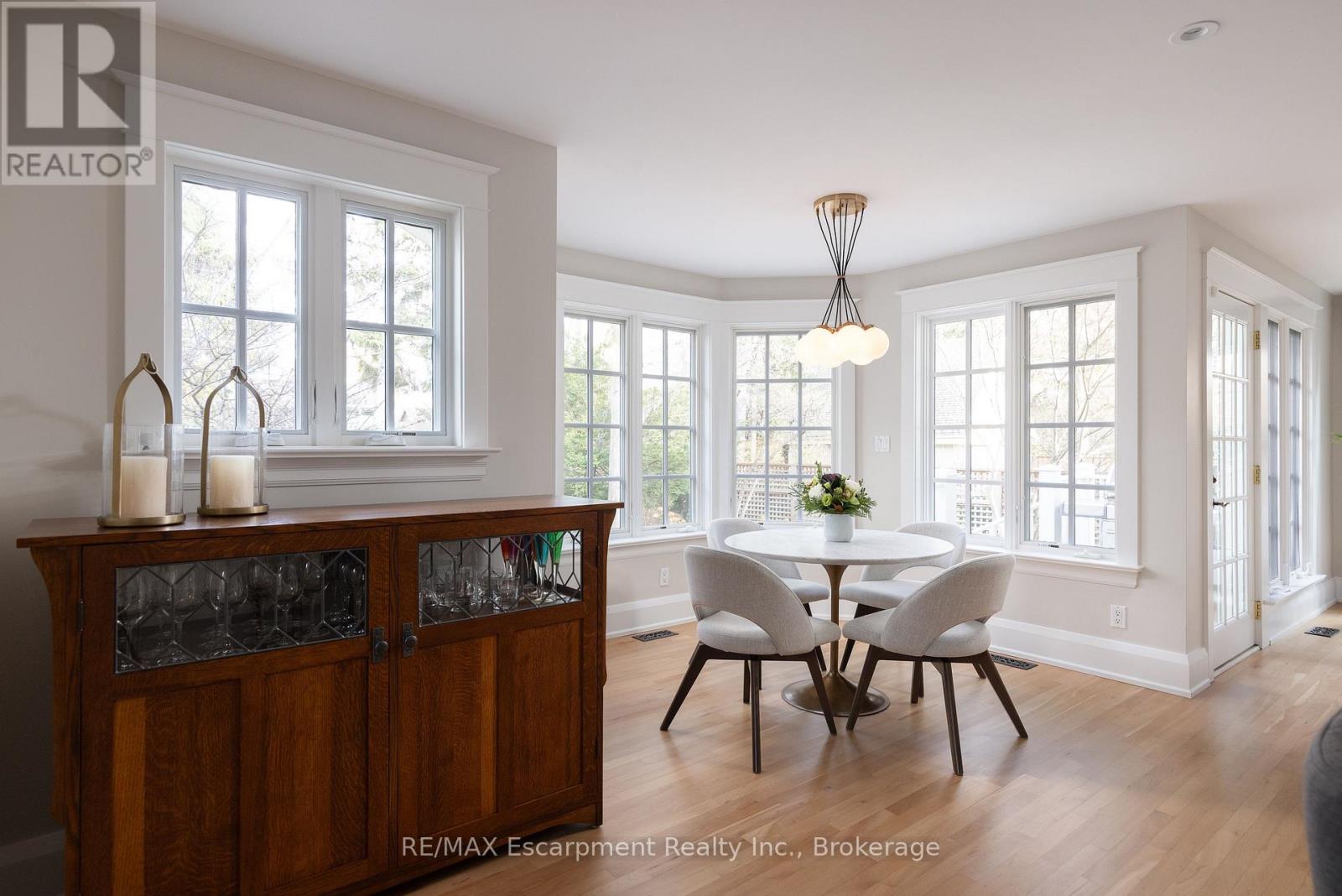 247 Douglas Avenue, Oakville, Ontario  L6J 3S2 - Photo 18 - W12590500