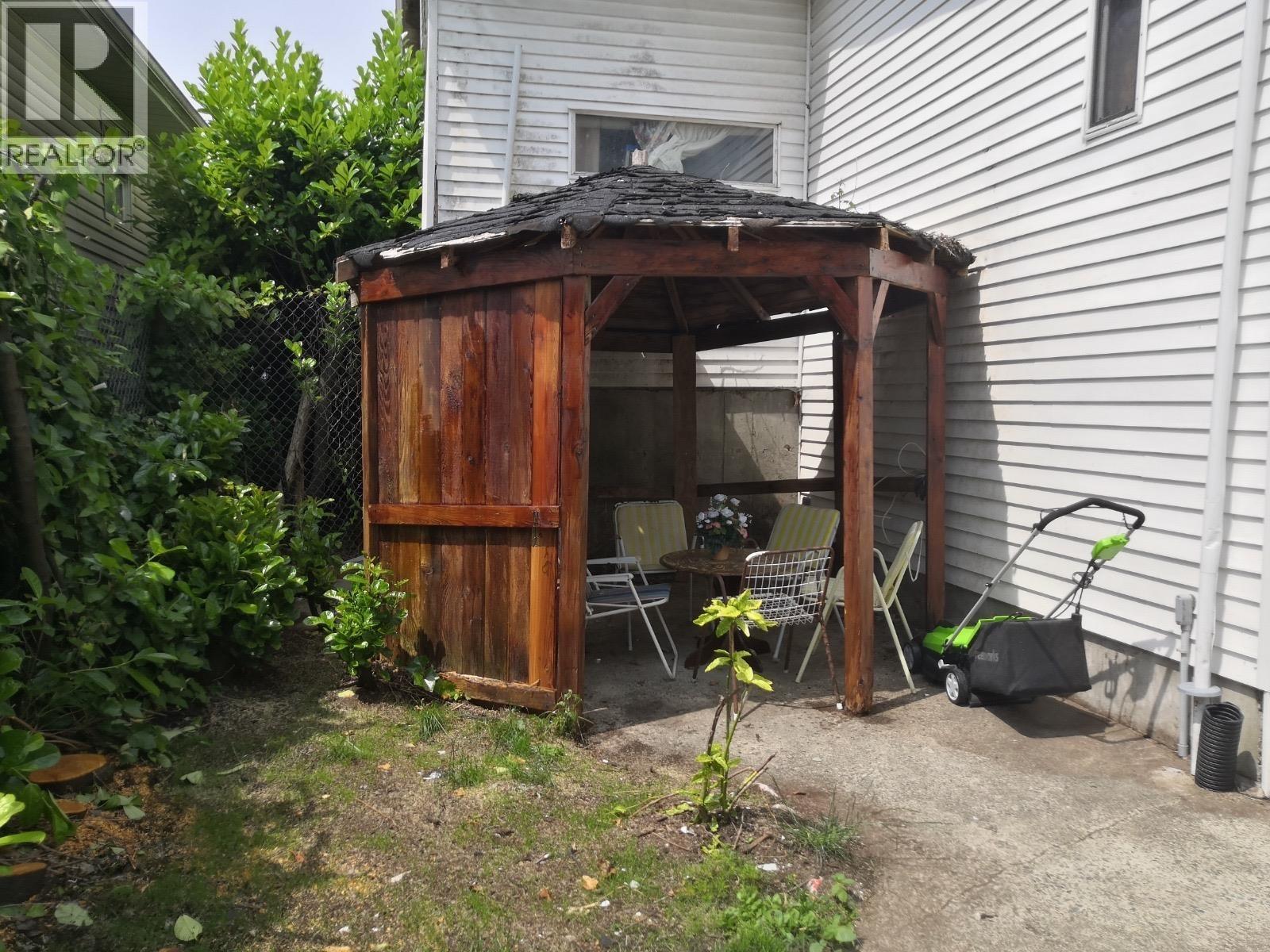 220 Devoy Street, New Westminster, British Columbia  V3L 4E7 - Photo 5 - R3075895