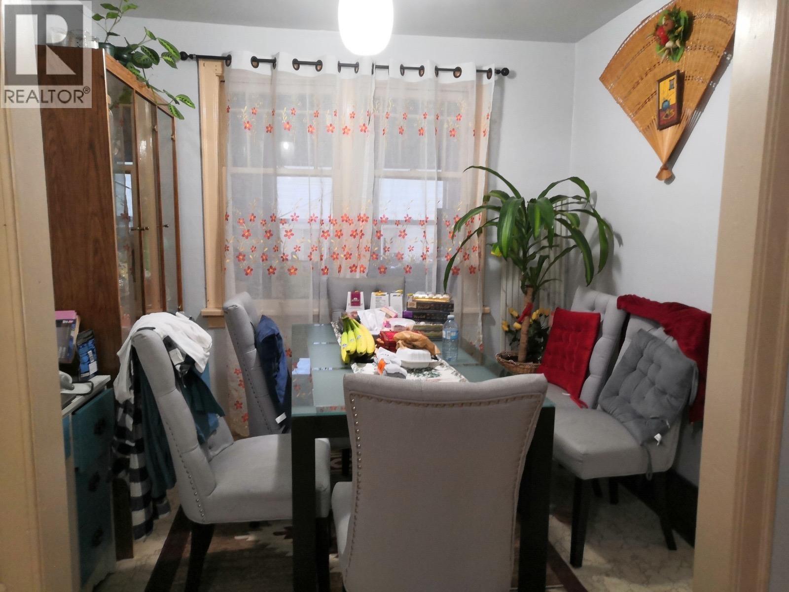 220 Devoy Street, New Westminster, British Columbia  V3L 4E7 - Photo 9 - R3075895