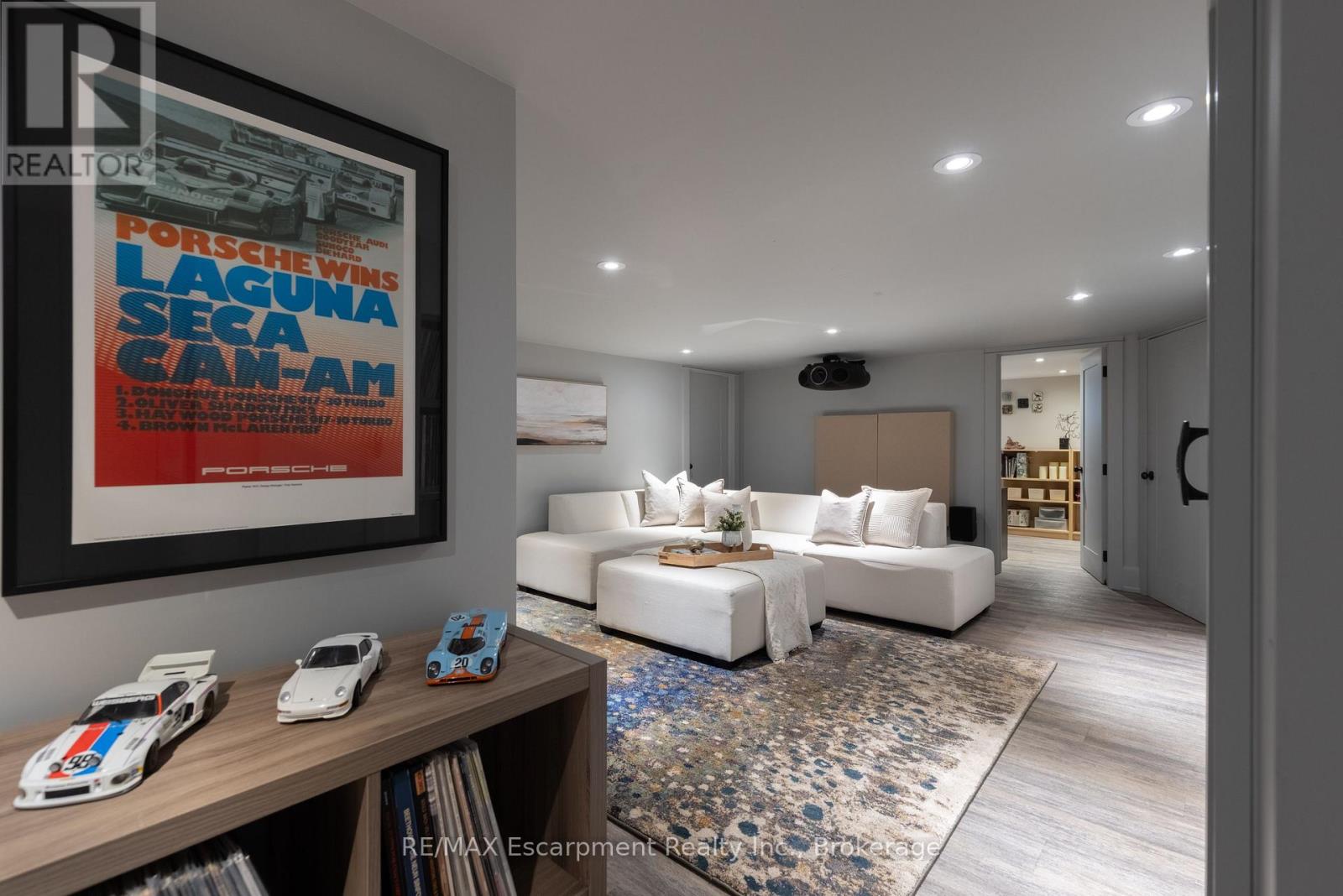 247 Douglas Avenue, Oakville, Ontario  L6J 3S2 - Photo 33 - W12590500