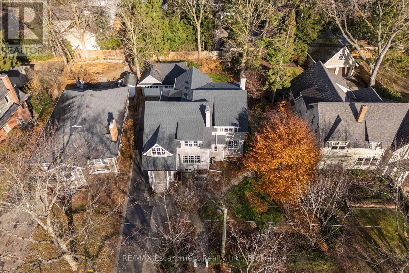 247 Douglas Avenue, Oakville, Ontario  L6J 3S2 - Photo 42 - W12590500