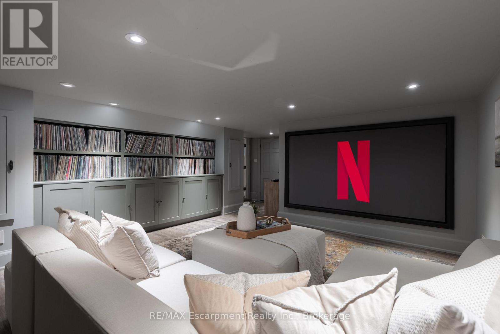 247 Douglas Avenue, Oakville, Ontario  L6J 3S2 - Photo 34 - W12590500