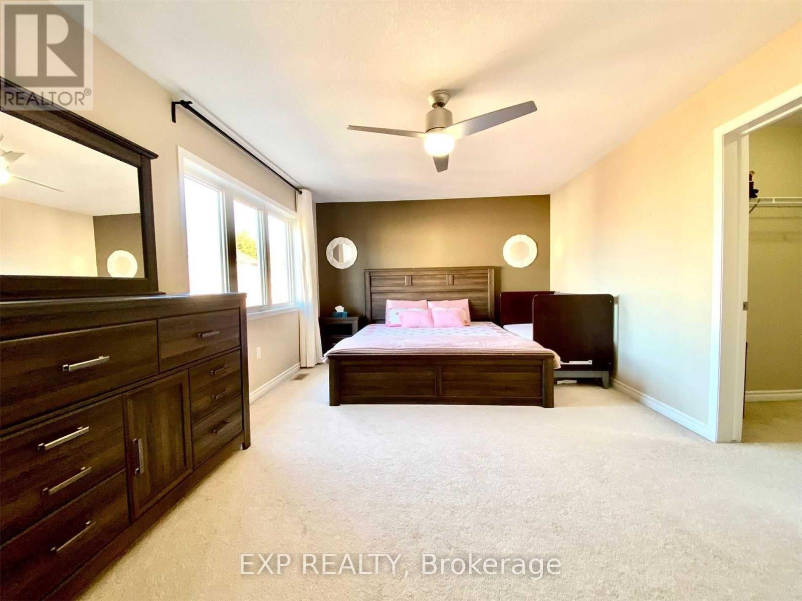 212 Ridge Road, Cambridge, Ontario  N3E 0C2 - Photo 9 - X12645308