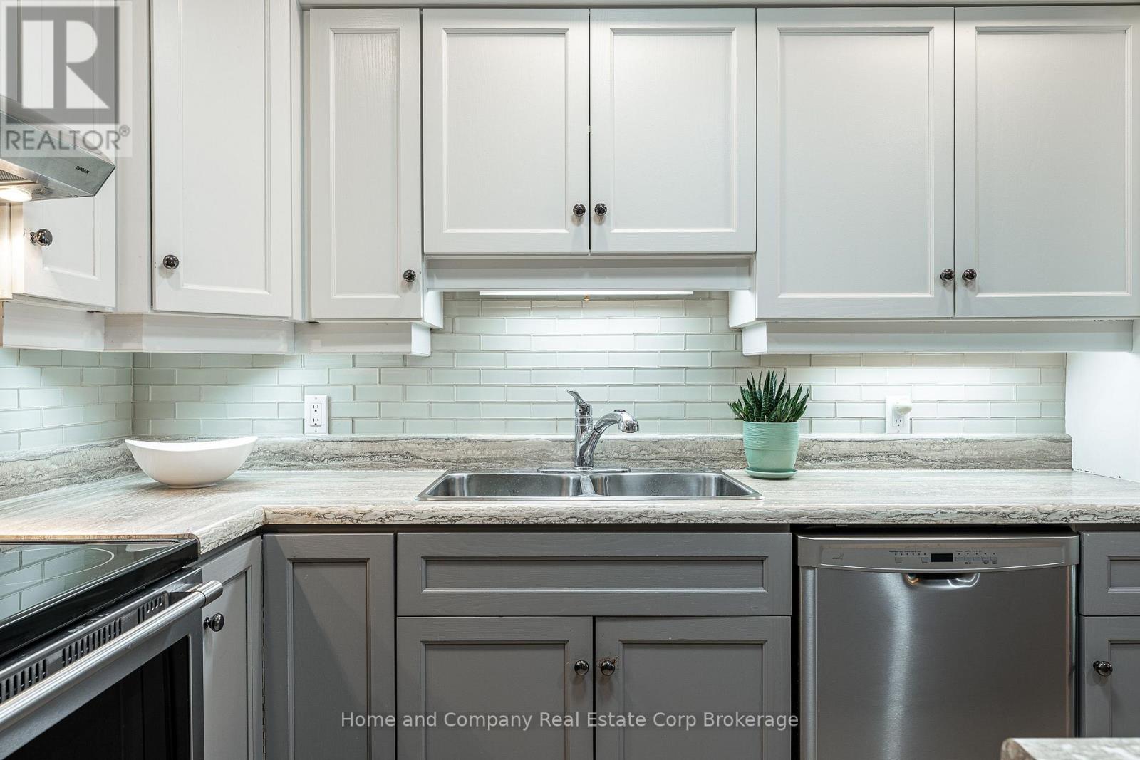 47 Gregory Crescent, Stratford, Ontario  N5A 8A5 - Photo 11 - X12488068