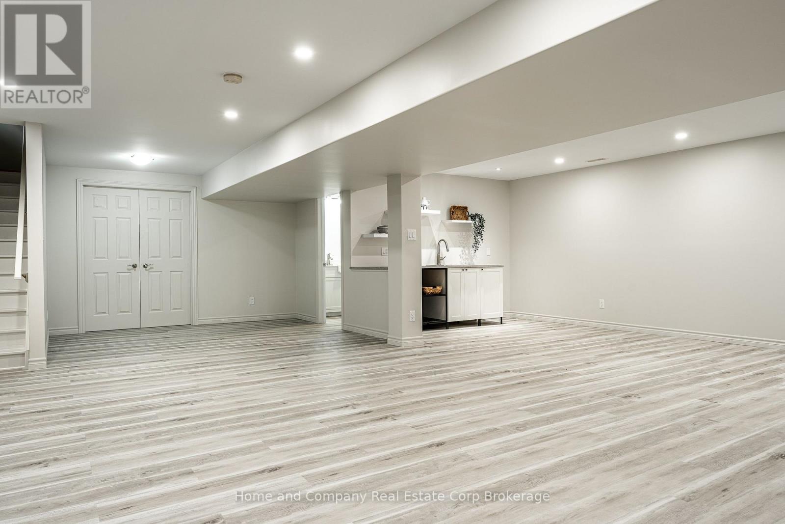 47 Gregory Crescent, Stratford, Ontario  N5A 8A5 - Photo 32 - X12488068