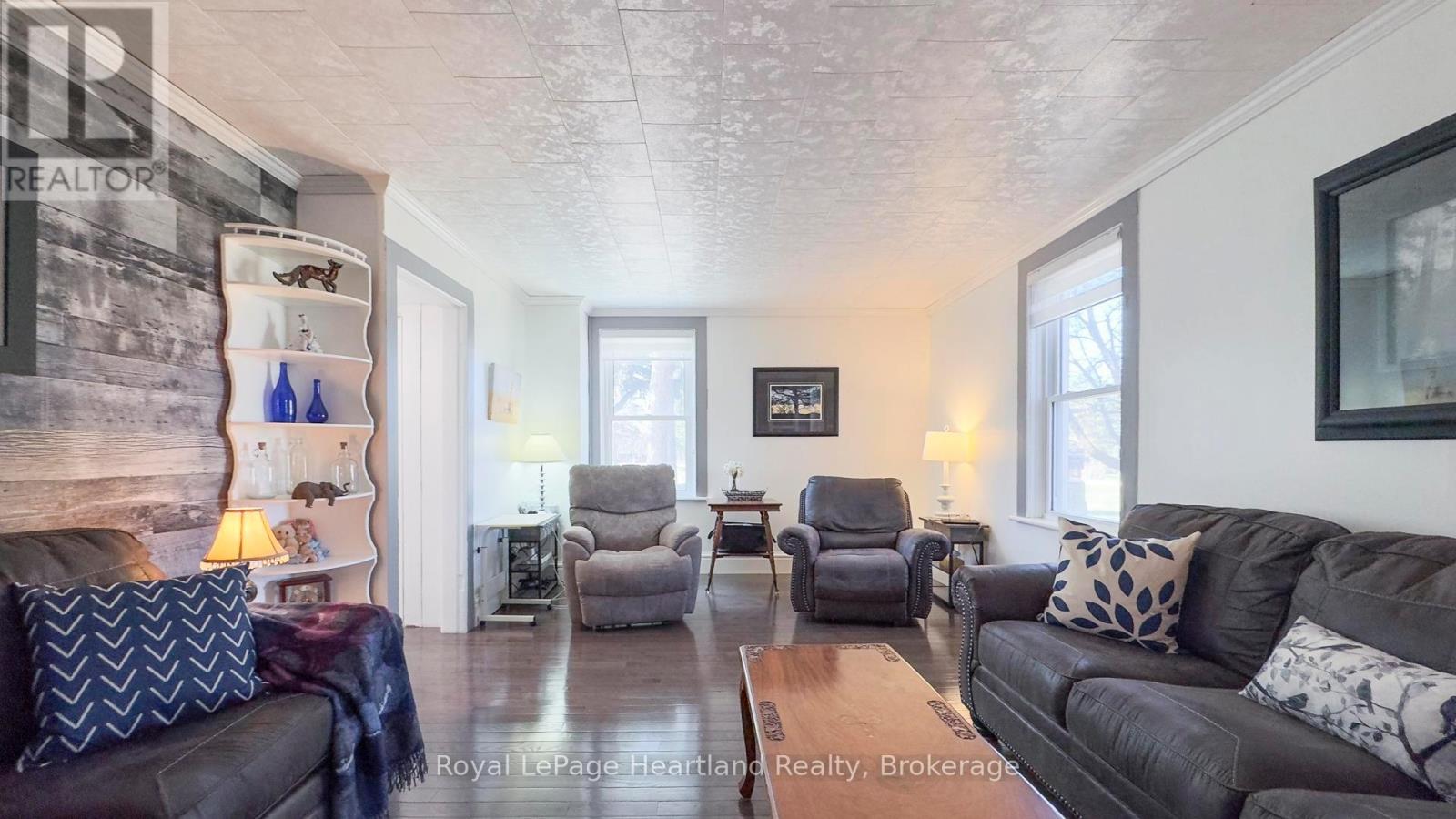 36973 Londesboro Road, Ashfield-Colborne-Wawanosh, Ontario  N7A 3Y1 - Photo 15 - X12488362