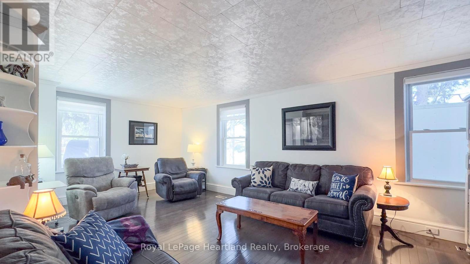 36973 Londesboro Road, Ashfield-Colborne-Wawanosh, Ontario  N7A 3Y1 - Photo 14 - X12488362