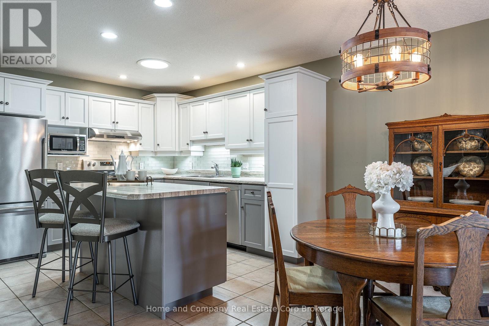 47 Gregory Crescent, Stratford, Ontario  N5A 8A5 - Photo 30 - X12488068