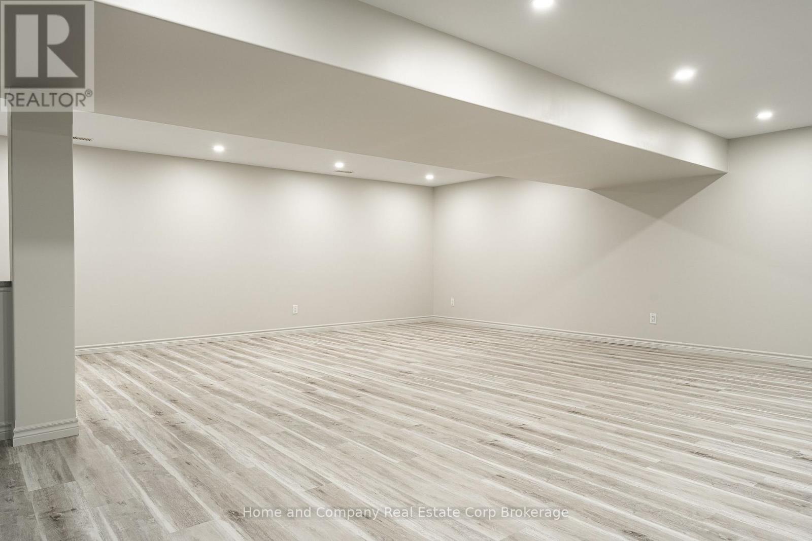 47 Gregory Crescent, Stratford, Ontario  N5A 8A5 - Photo 34 - X12488068