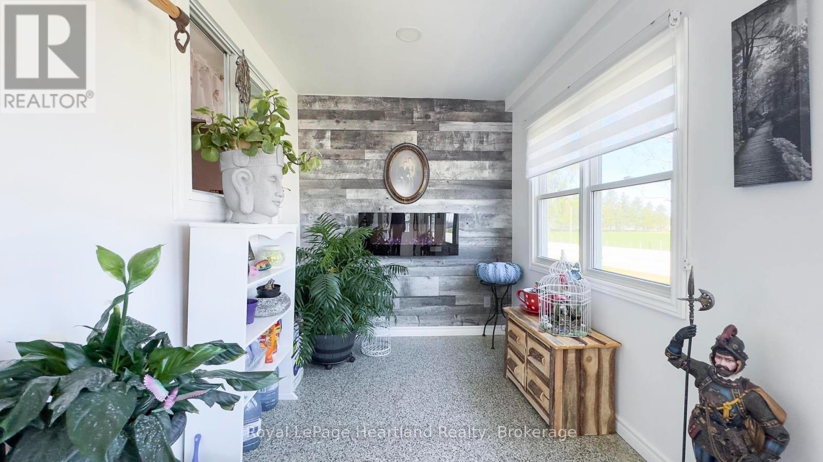 36973 Londesboro Road, Ashfield-Colborne-Wawanosh, Ontario  N7A 3Y1 - Photo 18 - X12488362