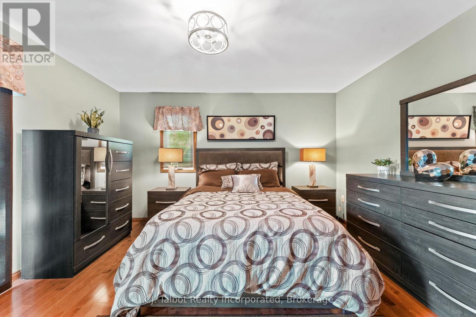 370 Eldon Street S, Goderich (Goderich (Town)), Ontario  N7A 4K7 - Photo 36 - X12488820