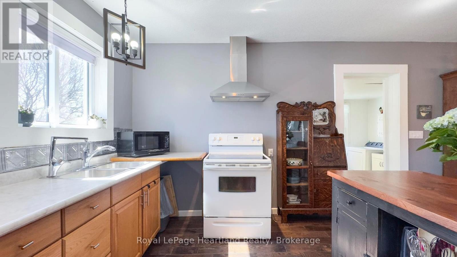 36973 Londesboro Road, Ashfield-Colborne-Wawanosh, Ontario  N7A 3Y1 - Photo 5 - X12488362