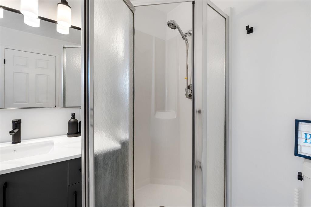 46 Manor Haven Drive, Winnipeg, Manitoba  R2N 4J3 - Photo 26 - 202530221