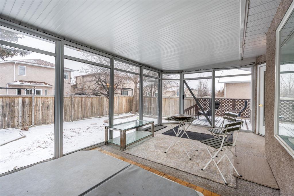 46 Manor Haven Drive, Winnipeg, Manitoba  R2N 4J3 - Photo 34 - 202530221