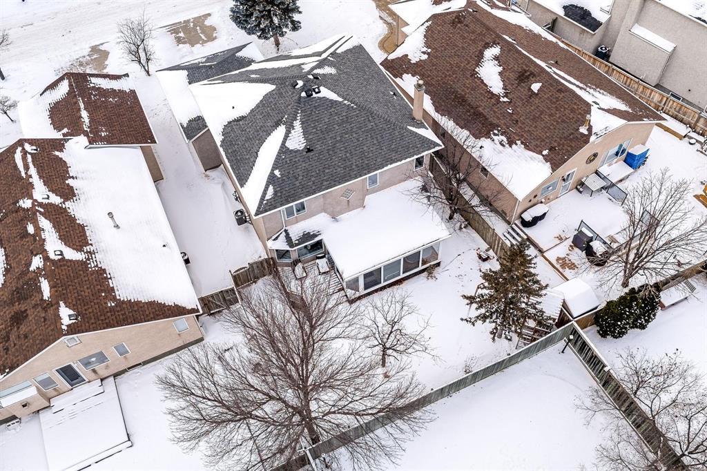 46 Manor Haven Drive, Winnipeg, Manitoba  R2N 4J3 - Photo 40 - 202530221