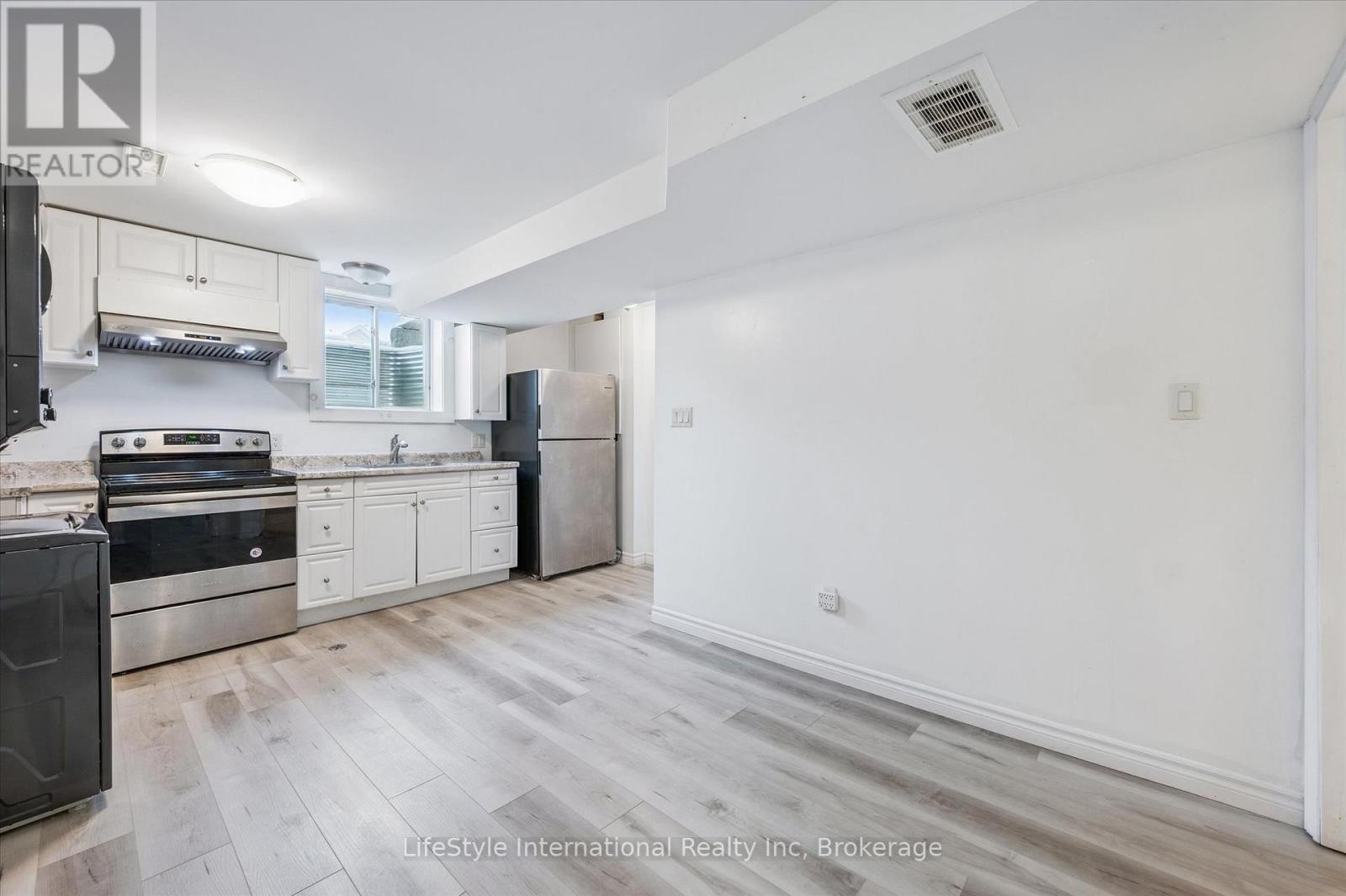 5 Troy Crescent, Guelph, Ontario N1E 6W7 - Photo 28 - X12666280