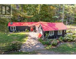 3921 RAVENSCLIFFE ROAD, Huntsville, Ontario