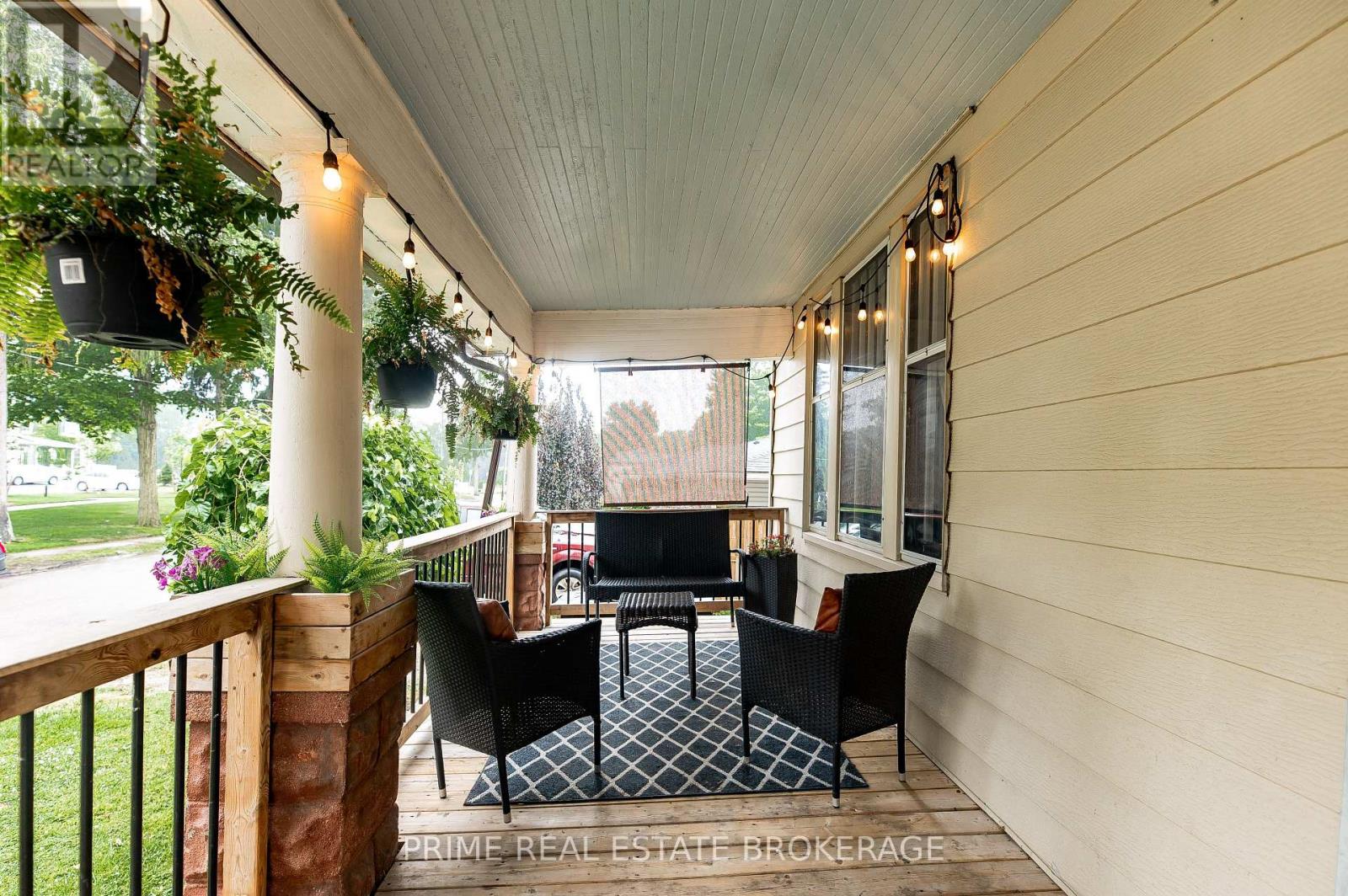 72 Walnut Street, St. Thomas, Ontario  N5R 2Y9 - Photo 5 - X12488038