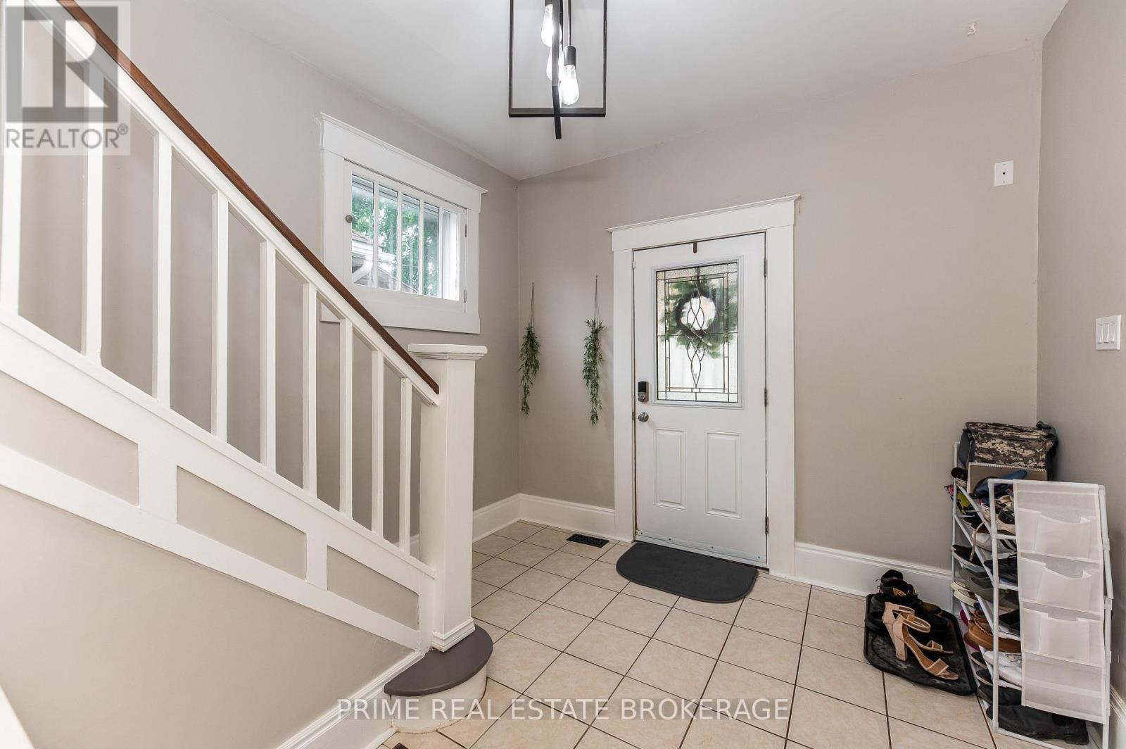 72 Walnut Street, St. Thomas, Ontario  N5R 2Y9 - Photo 30 - X12488038