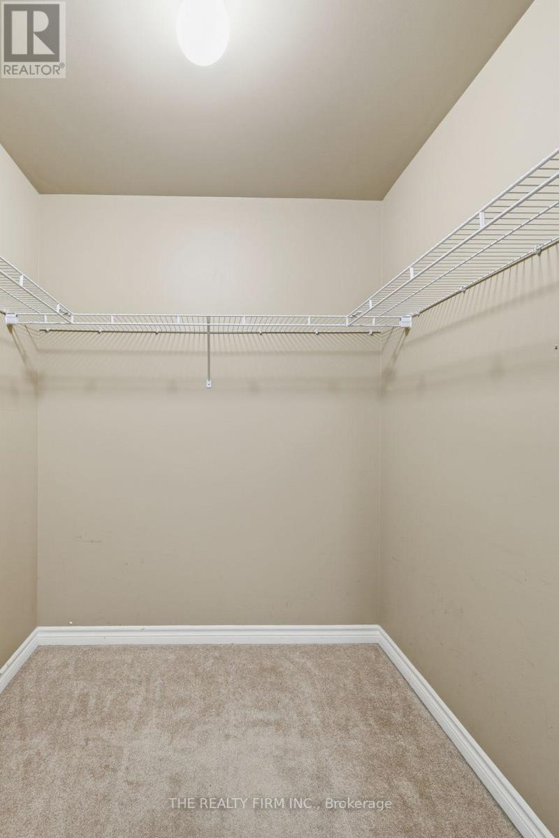 1012 Oakcrossing Road, London North, Ontario  N6H 0A8 - Photo 26 - X12488398