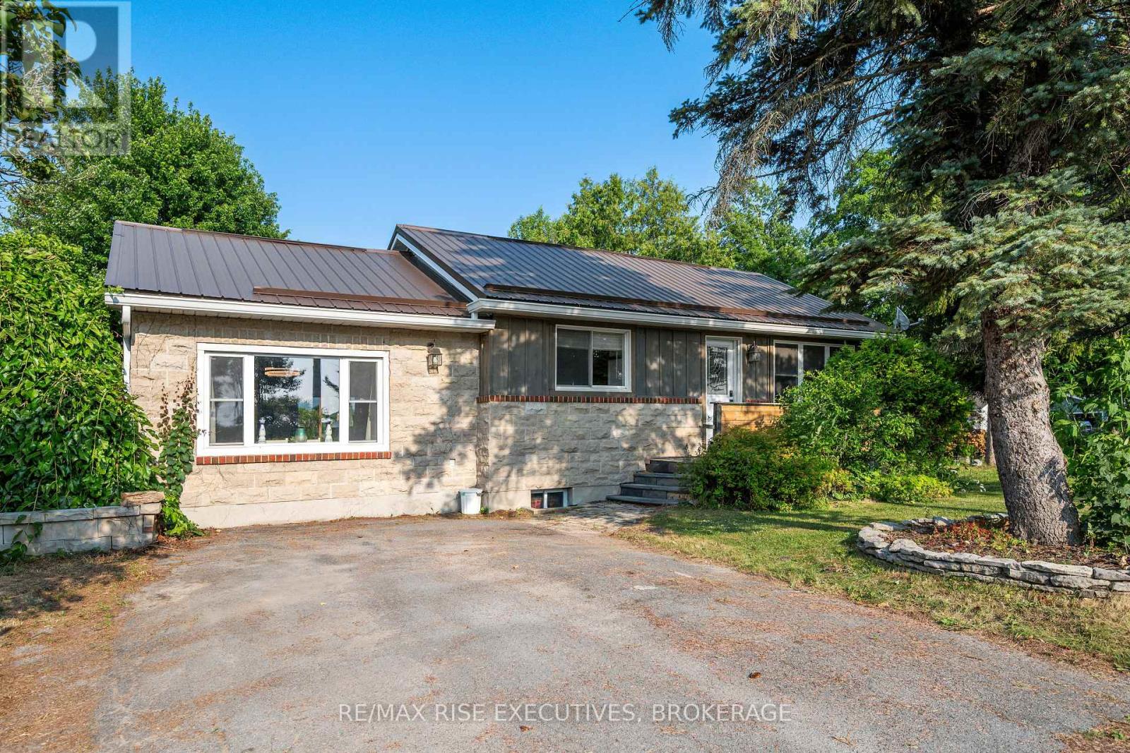 1224 Westbrook Road, Kingston, Ontario  K7P 2V3 - Photo 1 - X12554328
