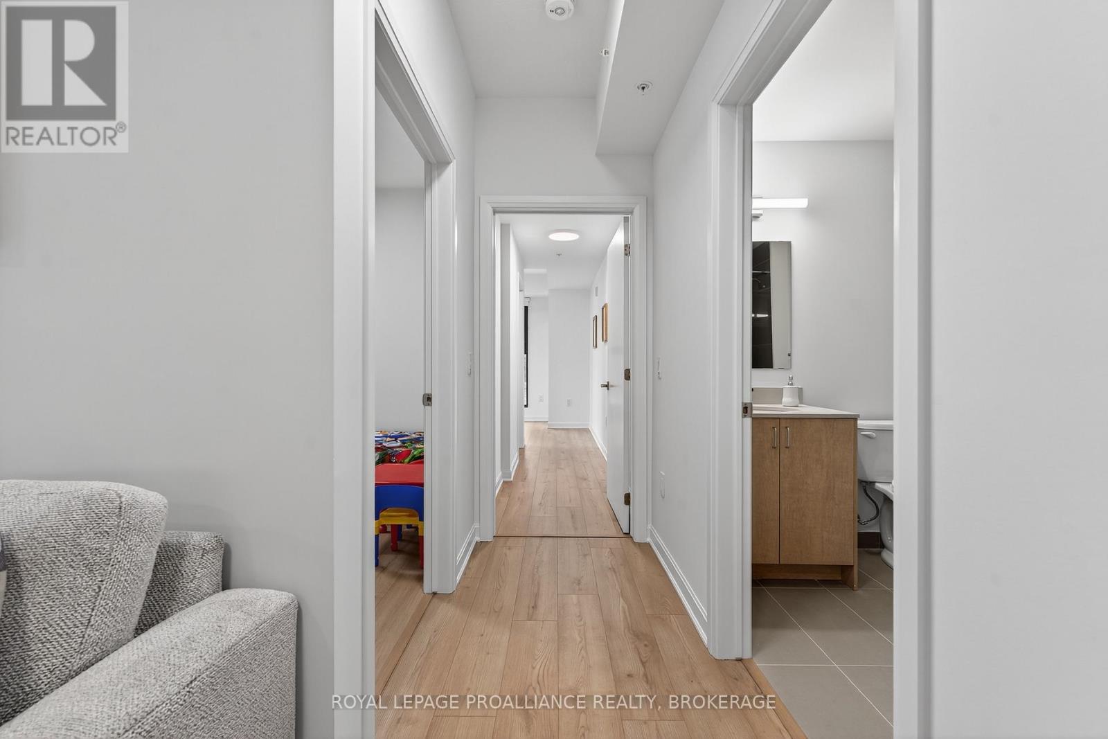 217 - 223 Princess Street, Kingston, Ontario  K7L 1B3 - Photo 10 - X12554820