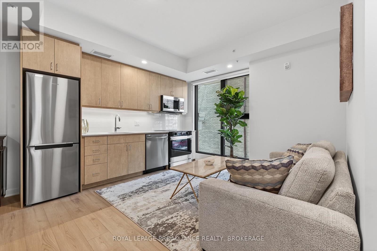 217 - 223 Princess Street, Kingston, Ontario  K7L 1B3 - Photo 5 - X12554820