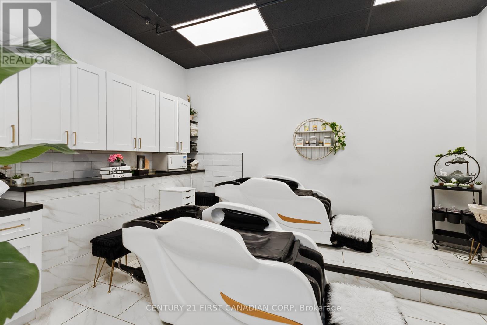 9-972 Hamilton Road, London East, Ontario  N5W 1V6 - Photo 24 - X12554232