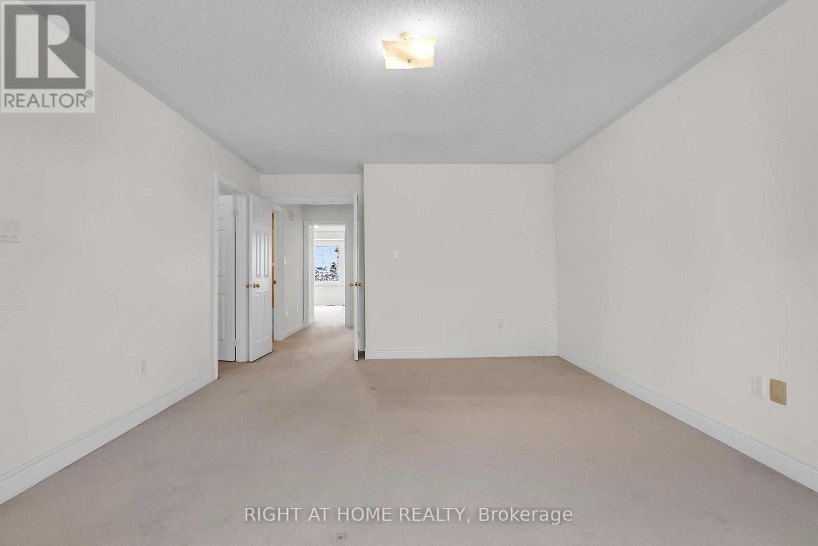 9 - 320 Ravineview Drive, Vaughan, Ontario  L6A 4H1 - Photo 24 - N12673272