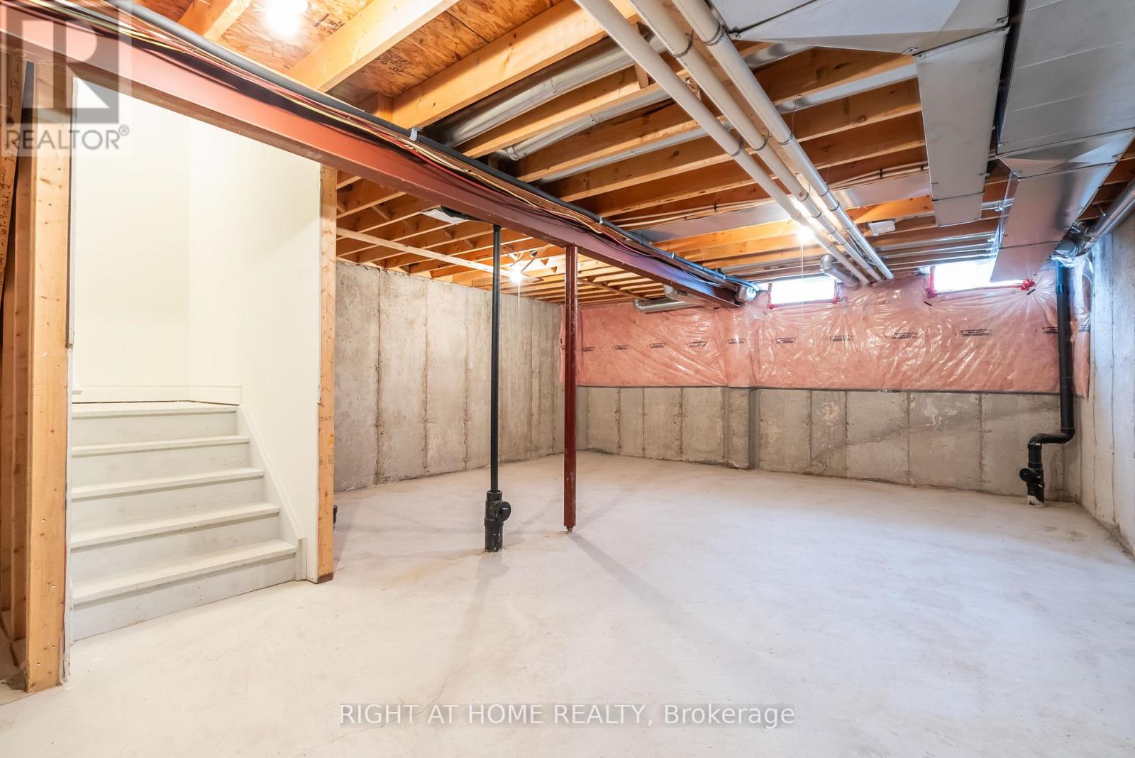 9 - 320 Ravineview Drive, Vaughan, Ontario  L6A 4H1 - Photo 35 - N12673272